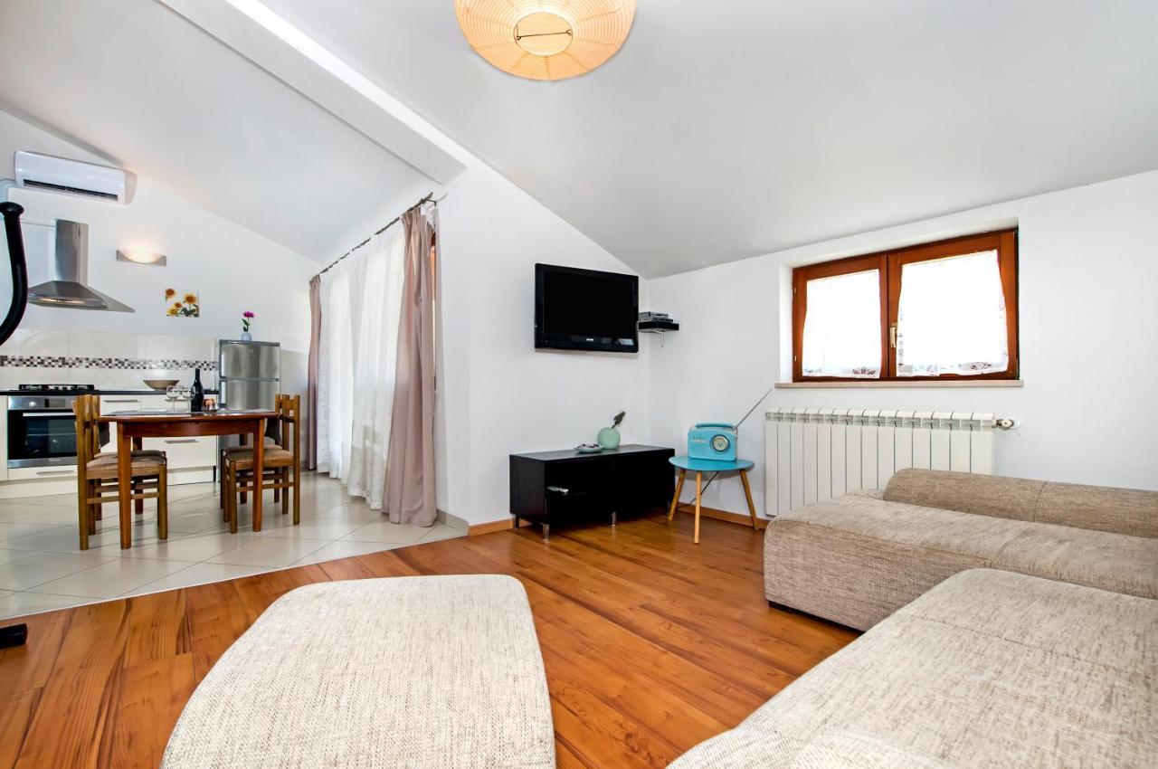 Apartments Vanda Ровінь Екстер'єр фото