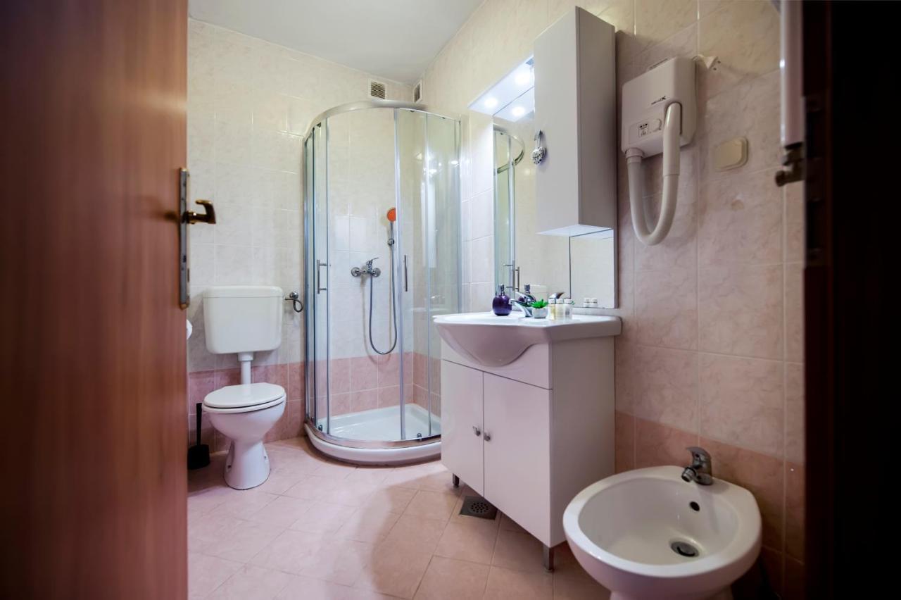Apartments Vanda Ровінь Екстер'єр фото