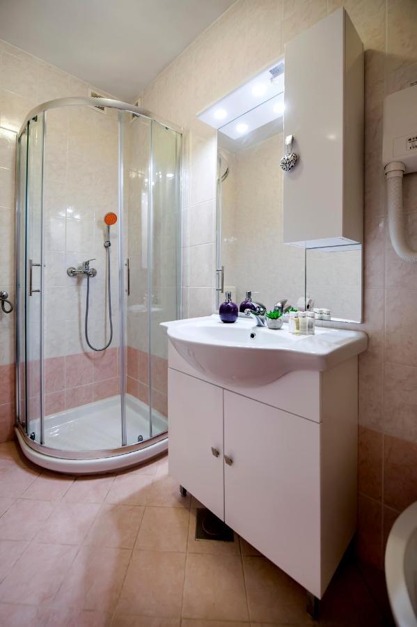 Apartments Vanda Ровінь Екстер'єр фото